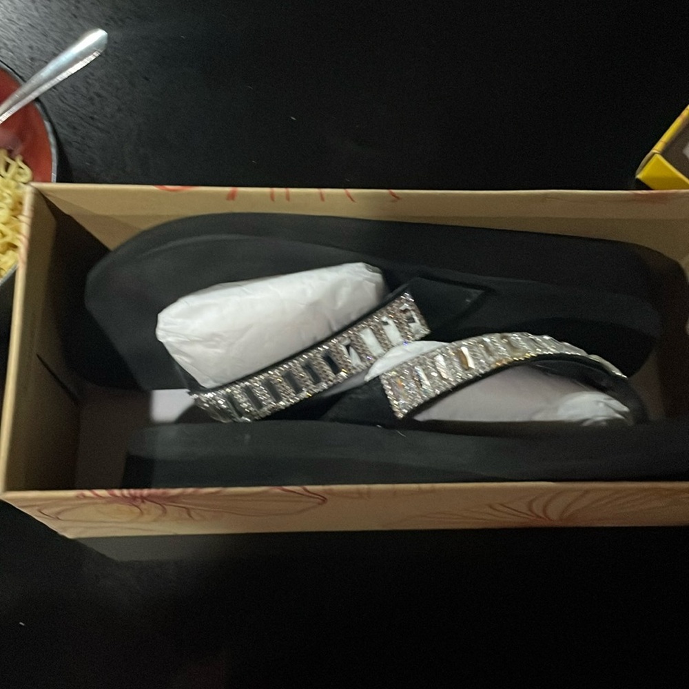 Yellow box sandal. NIB SIZE 8.5
